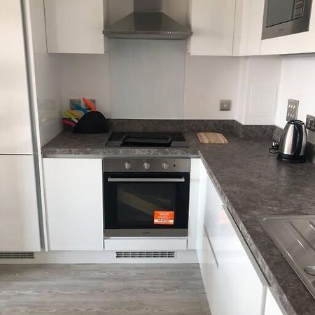 3 Bedroom Apartment Free Parking Manchester Exterior foto